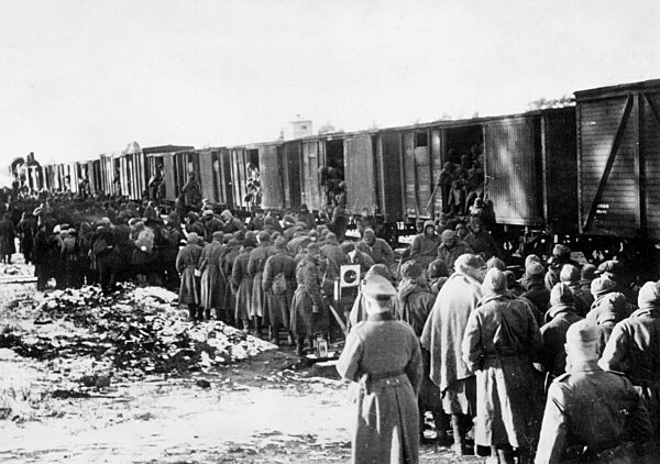 Transport with Soviet prisoners of war, 1941