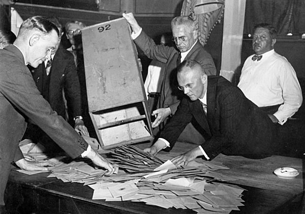 Vote counting, 1932