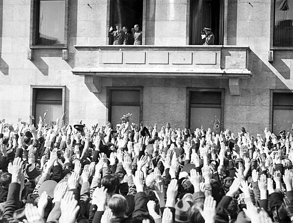 Hitler's birthday, 1940