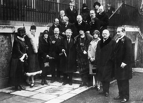 Group photo after the signing of the Locarno Treaties in London, 1925