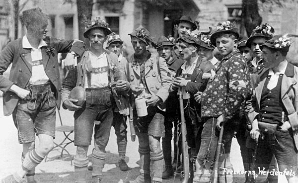The 'Volunteer Corps of Werdenfels' after the entry into Munich, 1919