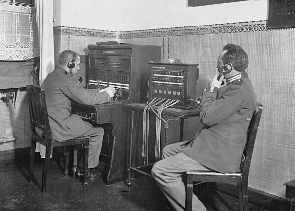 Blinds at the telephone exchange, 1918