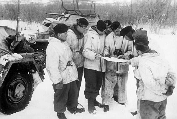 German light armored vehicle crew at a debriefing, 1943