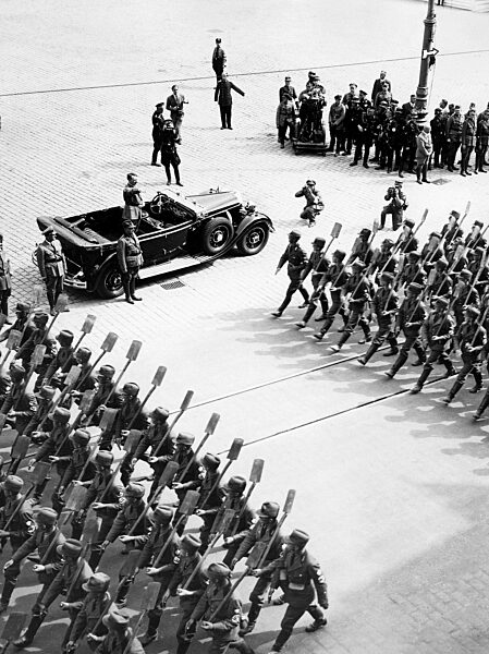 RAD parade before Adolf Hitler, 1934