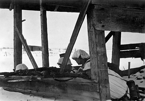 Soldiers of the Waffen SS on the Eastern front, 1941
