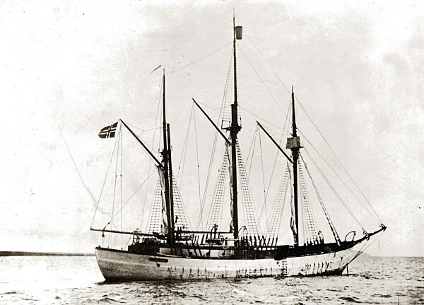 Expedition ship "Maude" of Amundsen