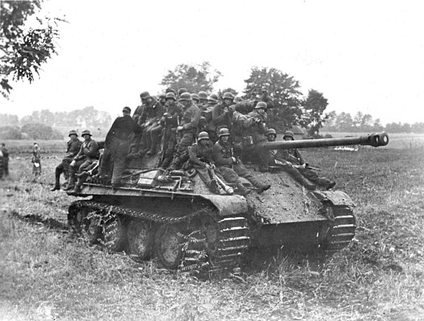 Panther tank in Hungary