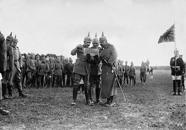 Kaiser Wilhelm II on the Western front, 1916