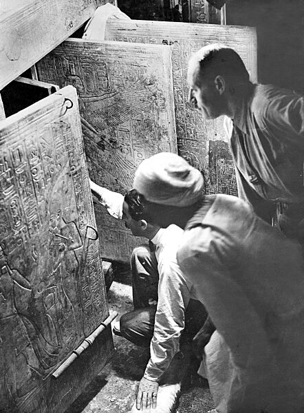 Howard Carter und George Carnarvon, 1922