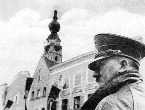 Adolf Hitler in Braunau