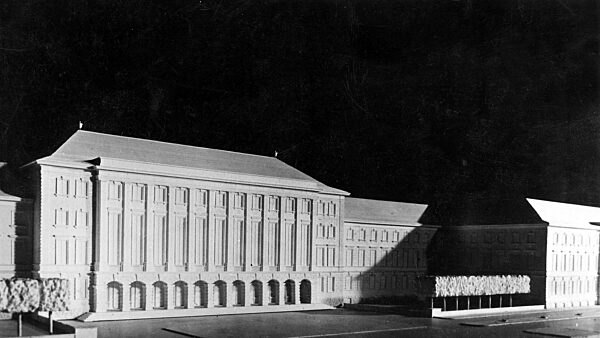 Modell des Hauses des deutschen Gemeindetages