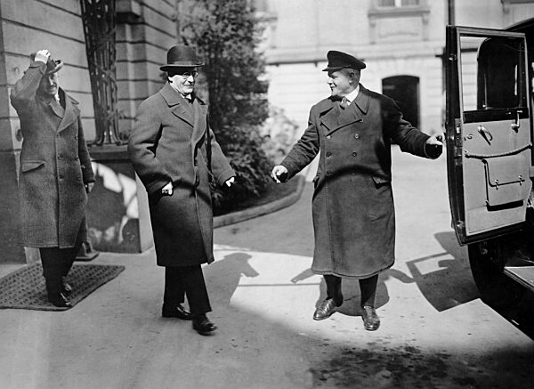 Hermann Pünder und Heinrich Brüning, 1930