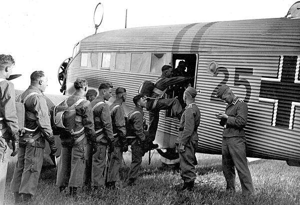 Paratroopers in front of a Junkers Ju 52, 1938