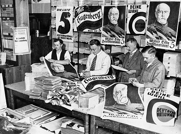 Preparations for the election campaign of the DNVP for the Reichstag election on 31. July 1932.