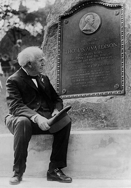 Thomas Alva Edison at a Memorial, 1927