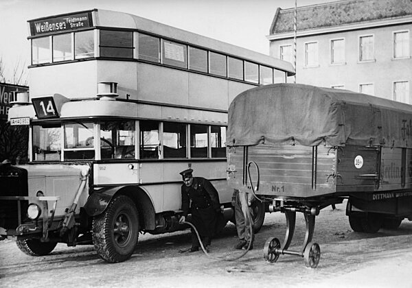 Fahrbare Gastankstelle in Berlin, 1937
