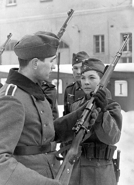 Soldiers during a weapon inspection, 1944
