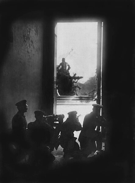 Beschießung des Marstalls in Berlin, 1918