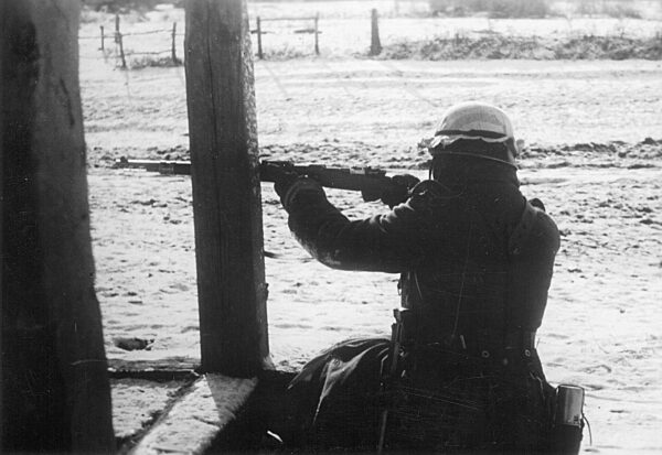 German soldier fighting in the mid sector of the Eastern front, 1941