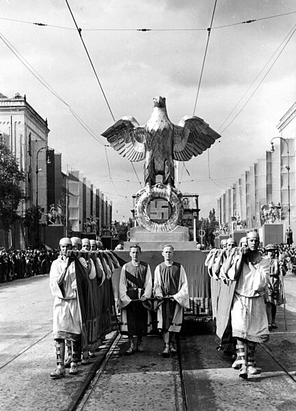 Kunst im Nationalsozialismus: Festzüge