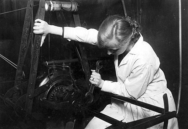 Frauen in Handwerksberufen, 1929