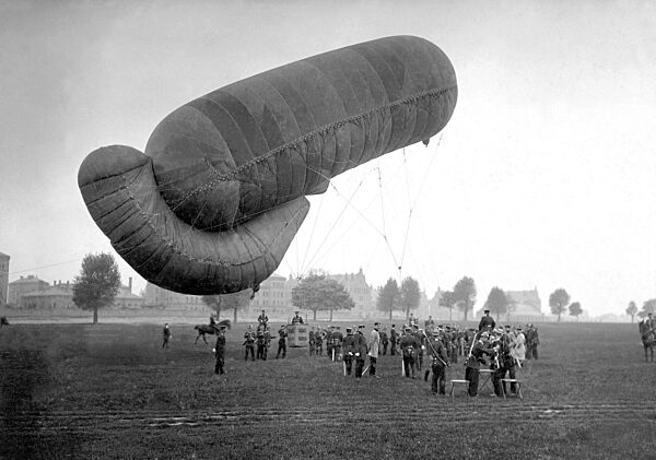 Fesselballon vor dem Aufstieg, 1897