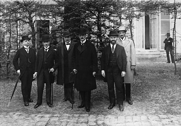The German peace delegation in Versailles, 1919