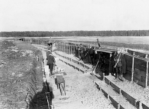 German emplacement at the Eastern Front, 1914