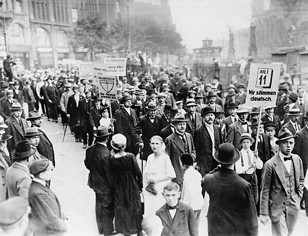 Rally of "patriotic" Prussians in Berlin, 1920