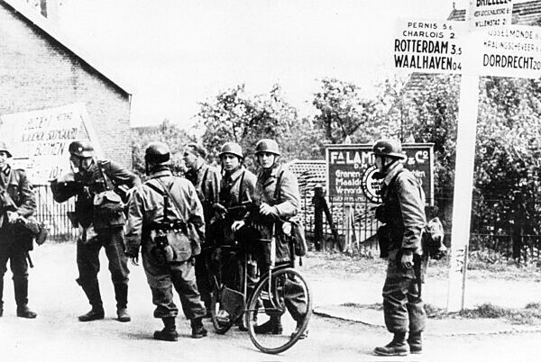 German paratroopers after jumping near Rotterdam, 1940