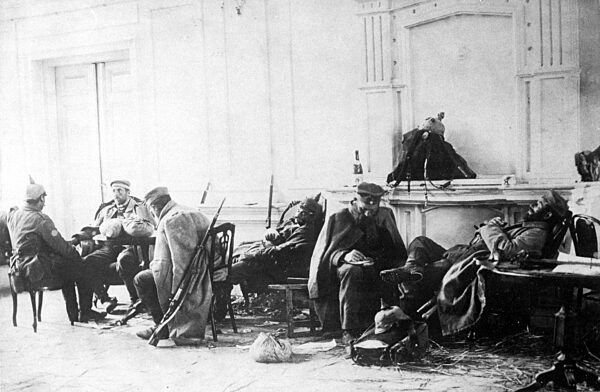 German's with light injuries in Grodno, 1915