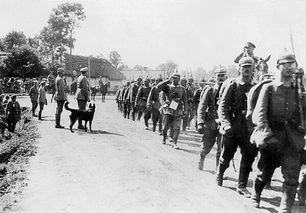 Parade in front of Prince Eitel Friedrich, 1915