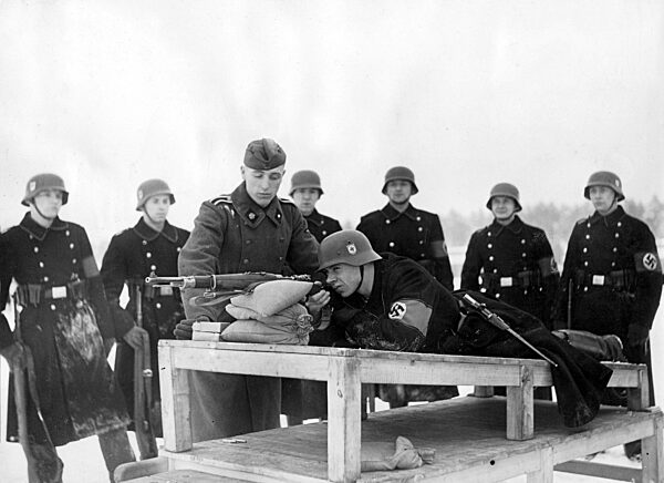 Schießausbildung bei der SS 1940