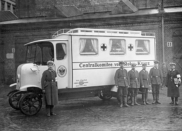 Ambulance of the Red Cross, 1916
