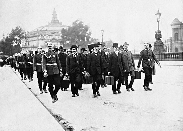 Recruits on the march to the barracks, 1911