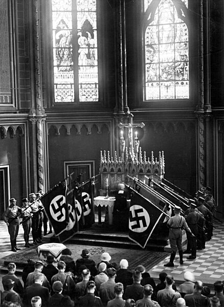 Memorial service for a dead SA man in a Lutheran church, 1934