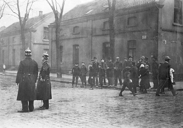 Police during a strike in Gelsenkirchen, 1912