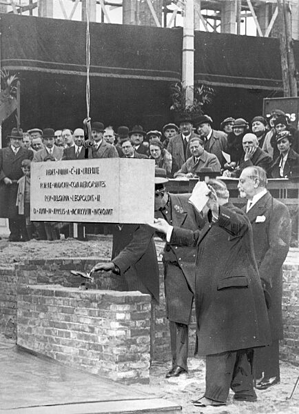 Leopold III. at the groundbreaking ceremony for the International Exhibition Brussels in 1935