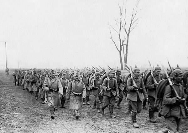 German and Austrian soldiers in Russian Poland, 1915