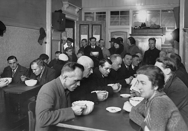 Dining room for the unemployed in Berlin, 1932