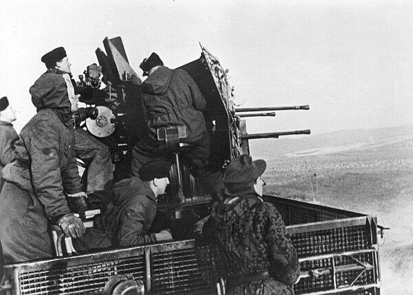 German anti-aircraft during the offensive in Hungary, 1945