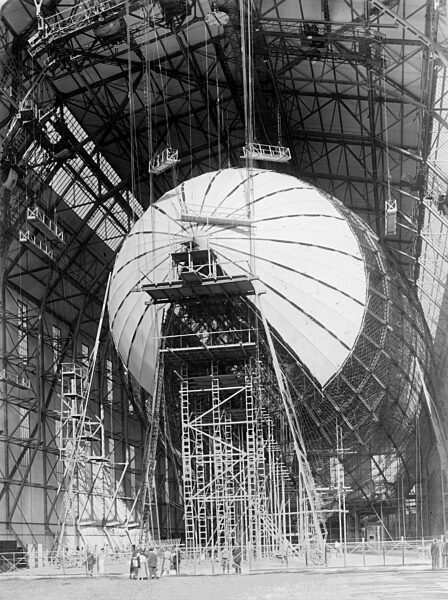 The airship LZ129 'Hindenburg' under construction