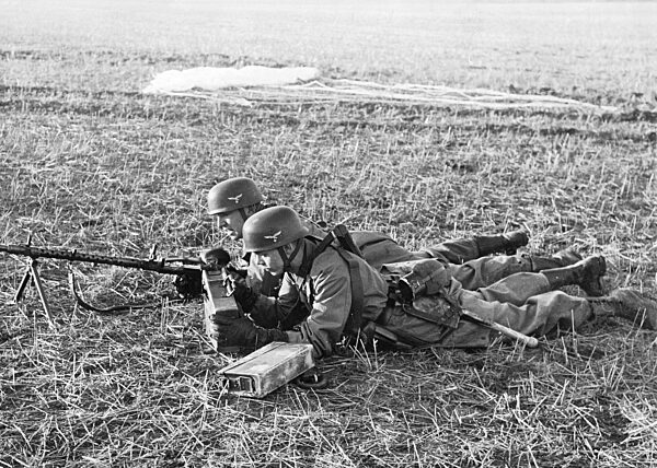 German paratroopers on maneuvers, 1939