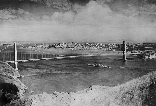 Golden Gate Bridge, 1935