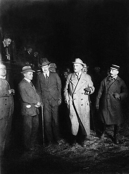 Departure of the German delegation from the Versailles Conference, 1919