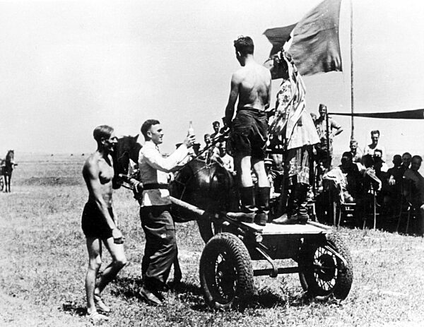 SS-Leibstandarte Adolf Hitler auf dem Vormarsch in Rußland 1942