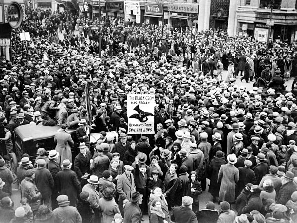 Rally in New York against the persecution of Jews in Germany, 1933