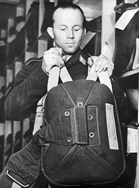 German paratrooper with a parachute, 1939