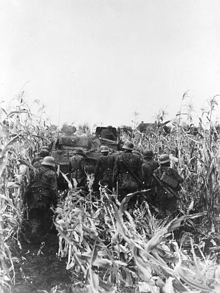 SS soldiers move against Soviet positions in Hungary, 1944