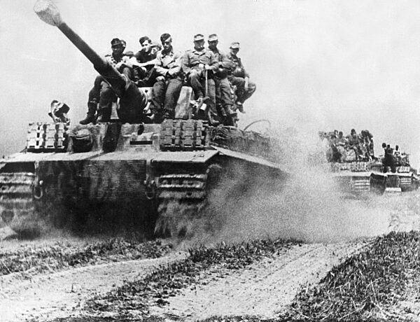 Deutsche Tiger-Panzer an der Ostfront, 1944